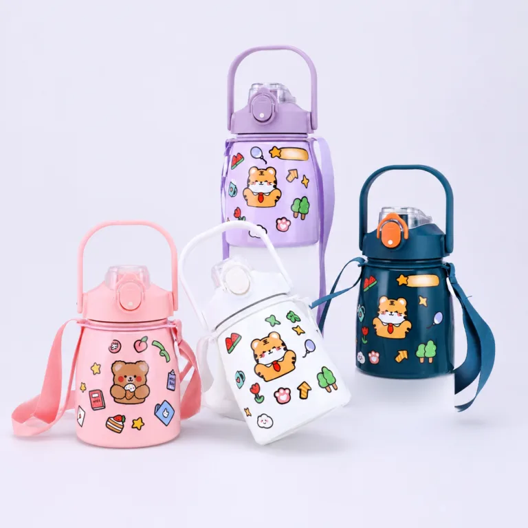 750ml 316 Stainless Steel Kids Water Bottle with Handle & Strap